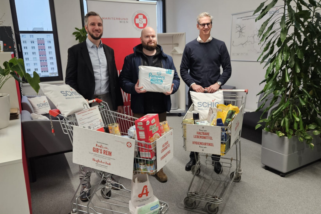 Samariterwagerl bei Schig Firma Schig sammelt für den guten Zweck.